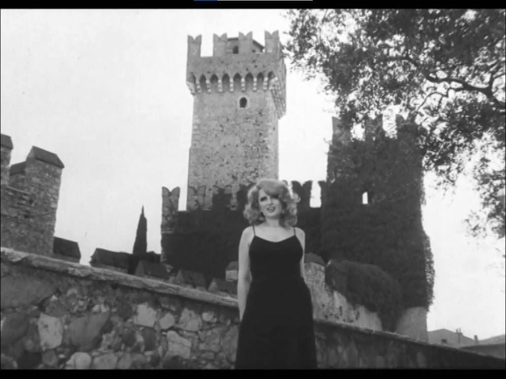 Still frame per Grande grande grande - immagine 3
