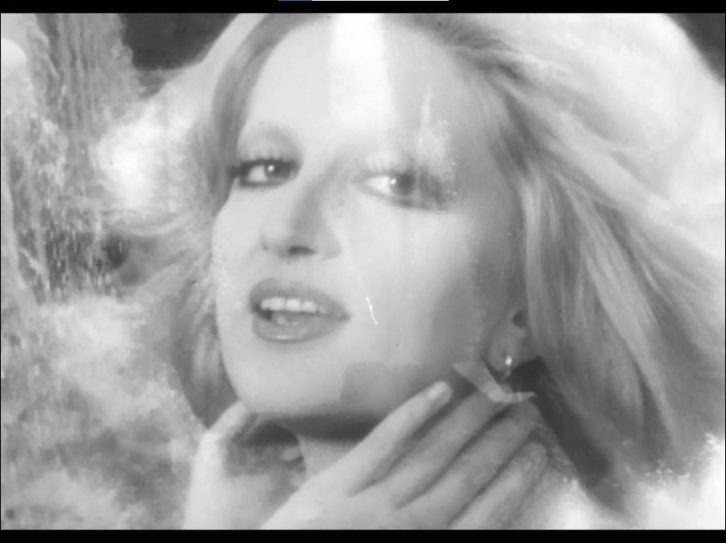 Still frame per Mr. Blue - immagine 2
