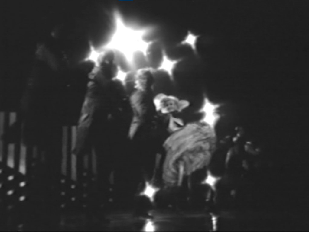 Still frame per Can can - immagine 2